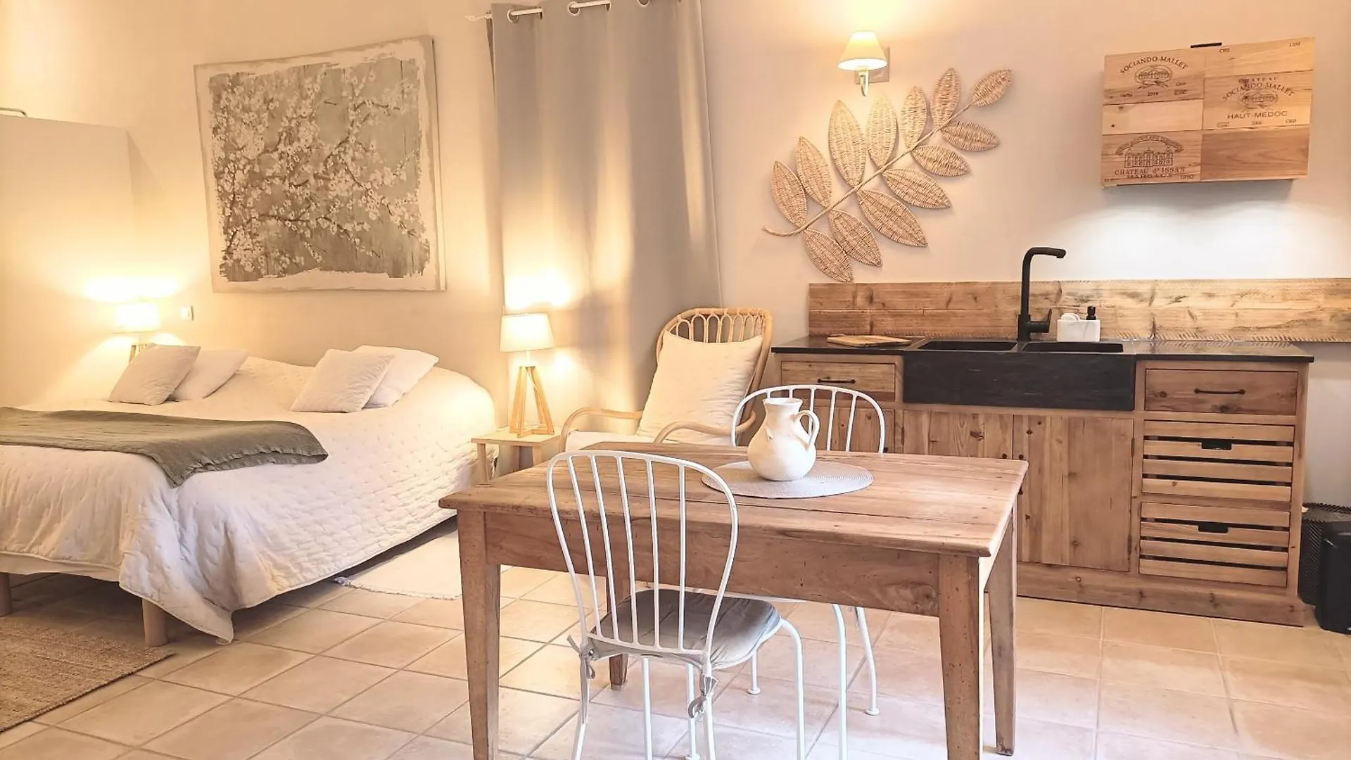 La Ferme Les Eybrachas Hotel Reauville